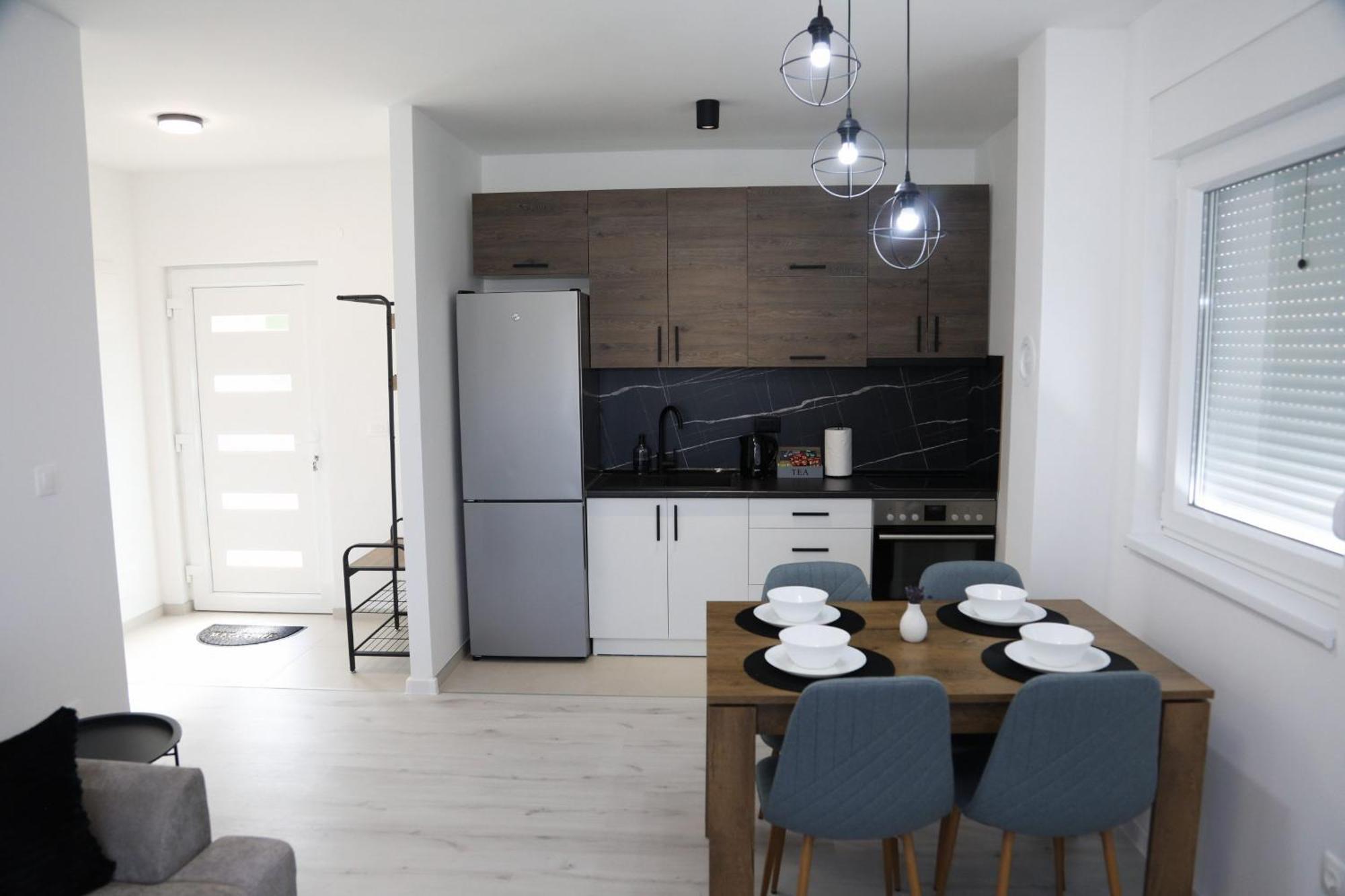 Apartman Keman โมสตาร์ ภายนอก รูปภาพ