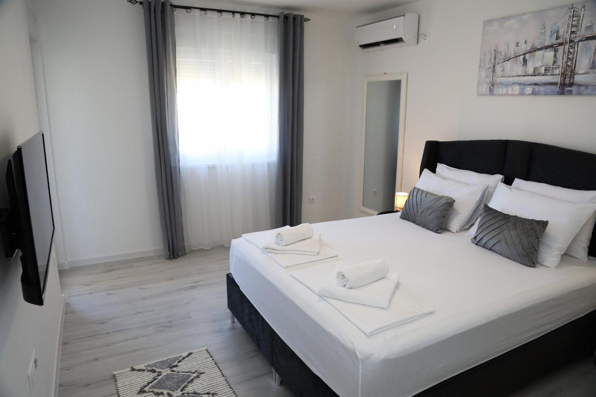 Apartman Keman โมสตาร์ ภายนอก รูปภาพ