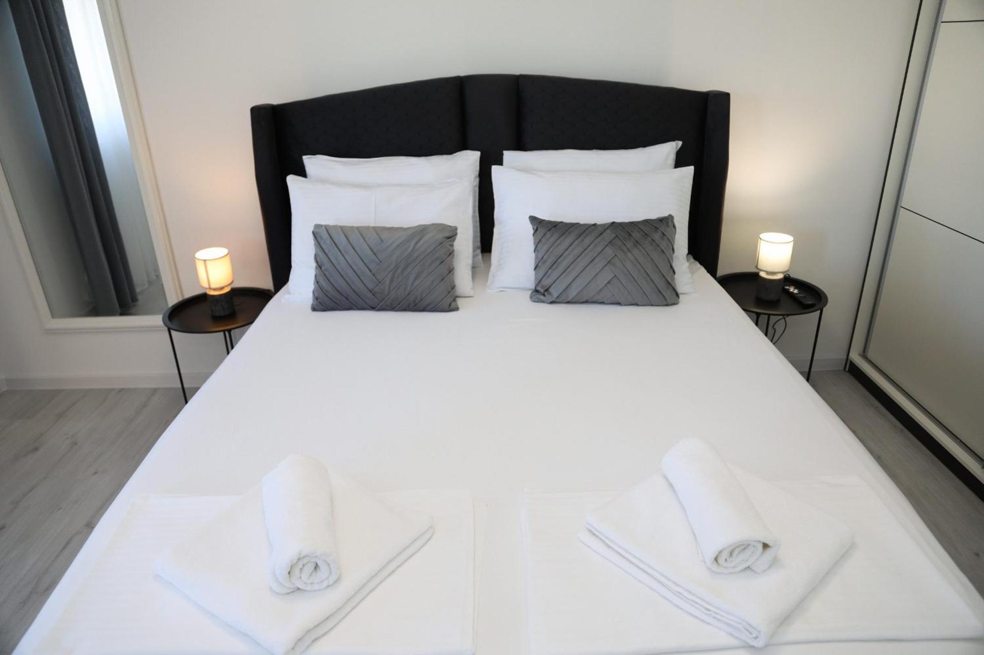 Apartman Keman โมสตาร์ ภายนอก รูปภาพ
