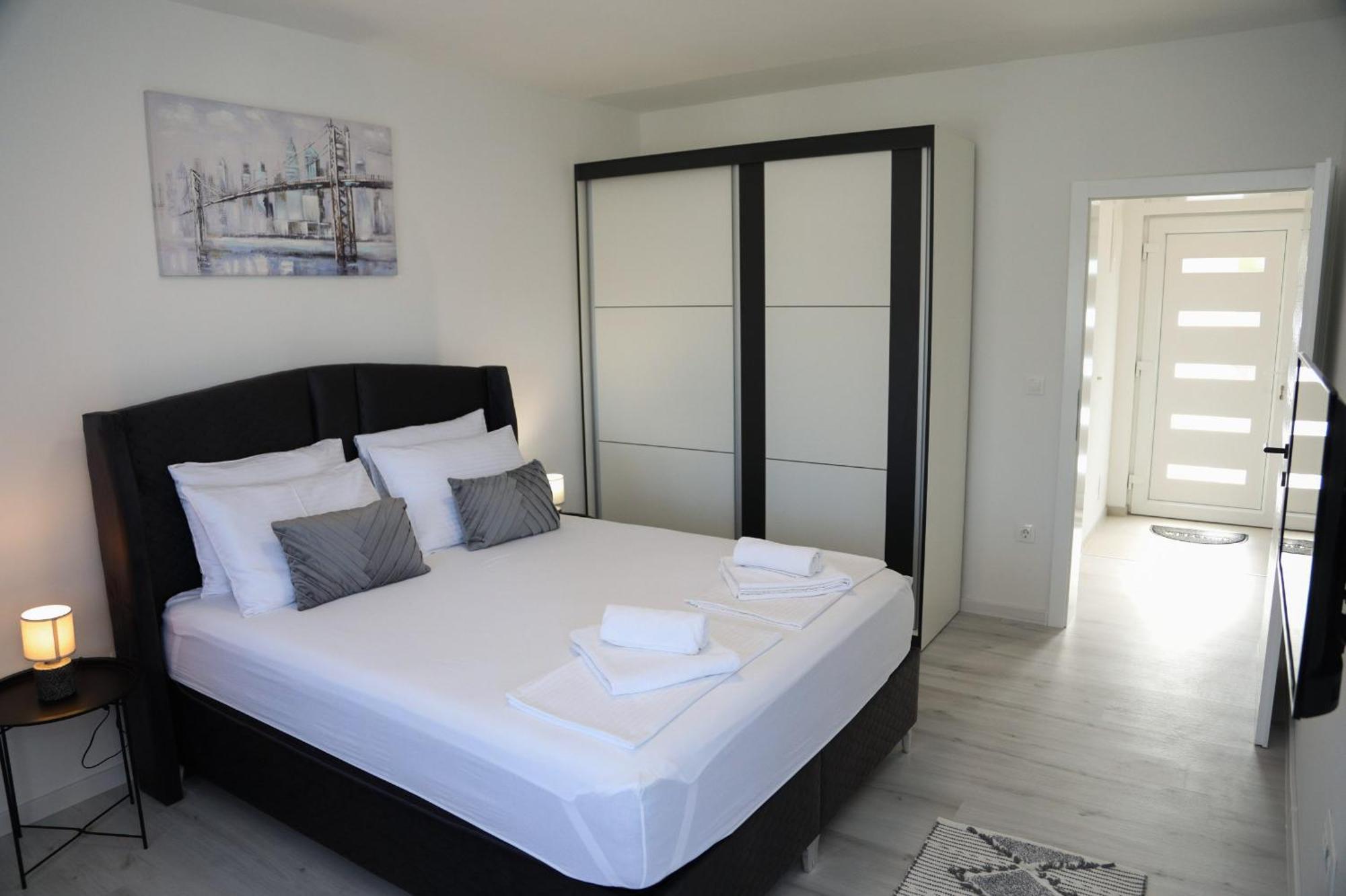 Apartman Keman โมสตาร์ ภายนอก รูปภาพ