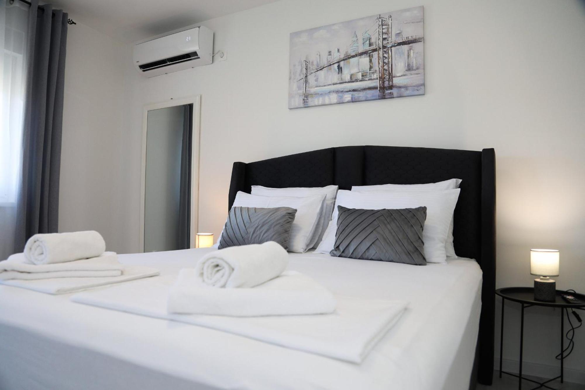 Apartman Keman โมสตาร์ ภายนอก รูปภาพ