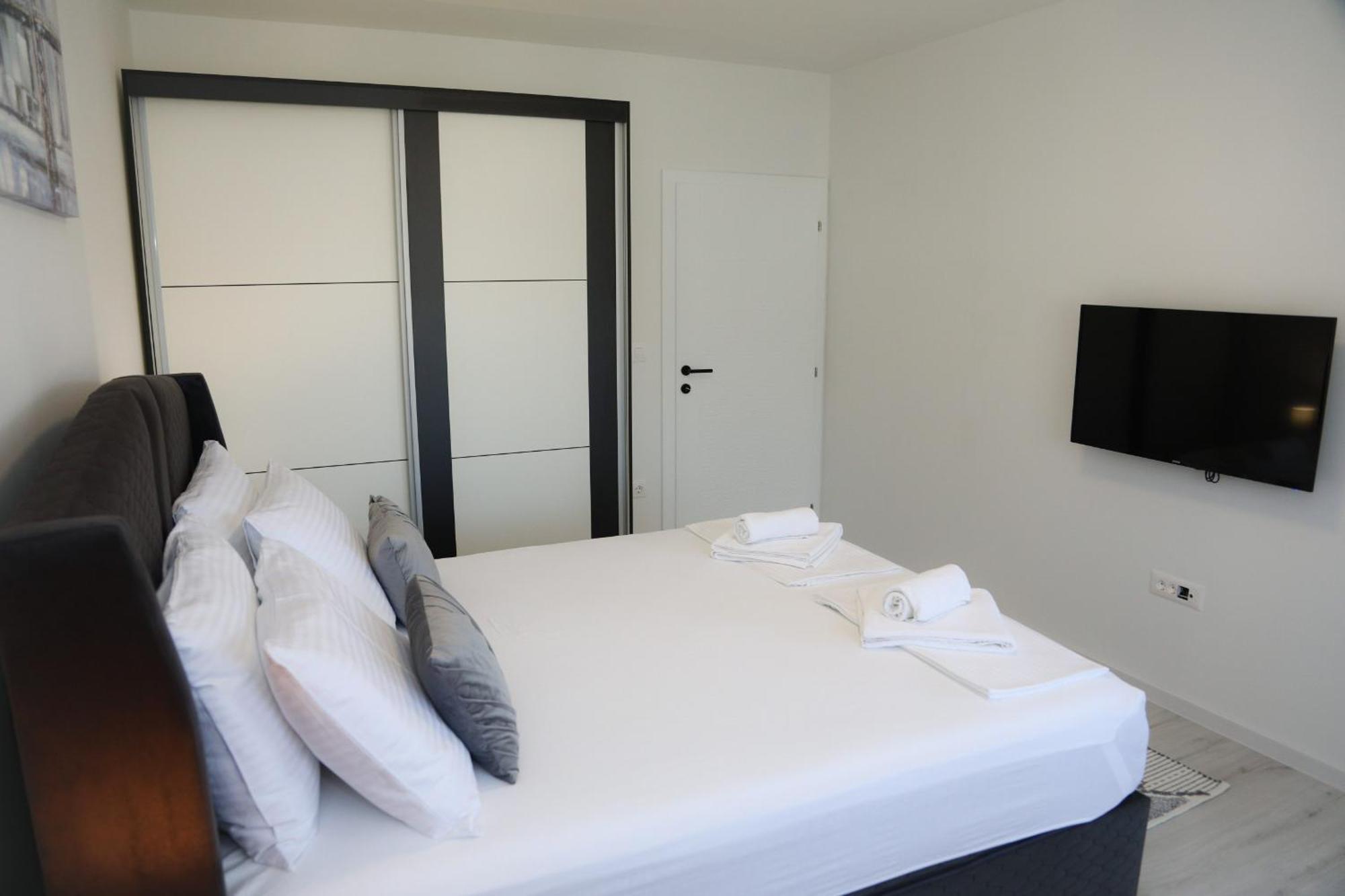 Apartman Keman โมสตาร์ ภายนอก รูปภาพ