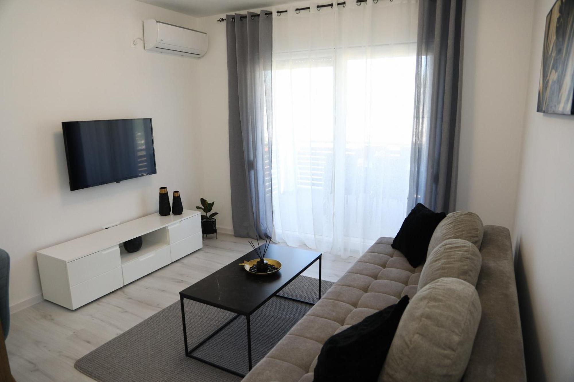 Apartman Keman โมสตาร์ ภายนอก รูปภาพ